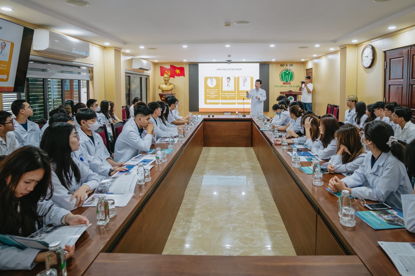 PGS.TS Nguyễn Quang Bình – Phó Giám đốc bệnh viện, Chủ tịch Công đoàn giới thiệu tổng quan về bệnh viện