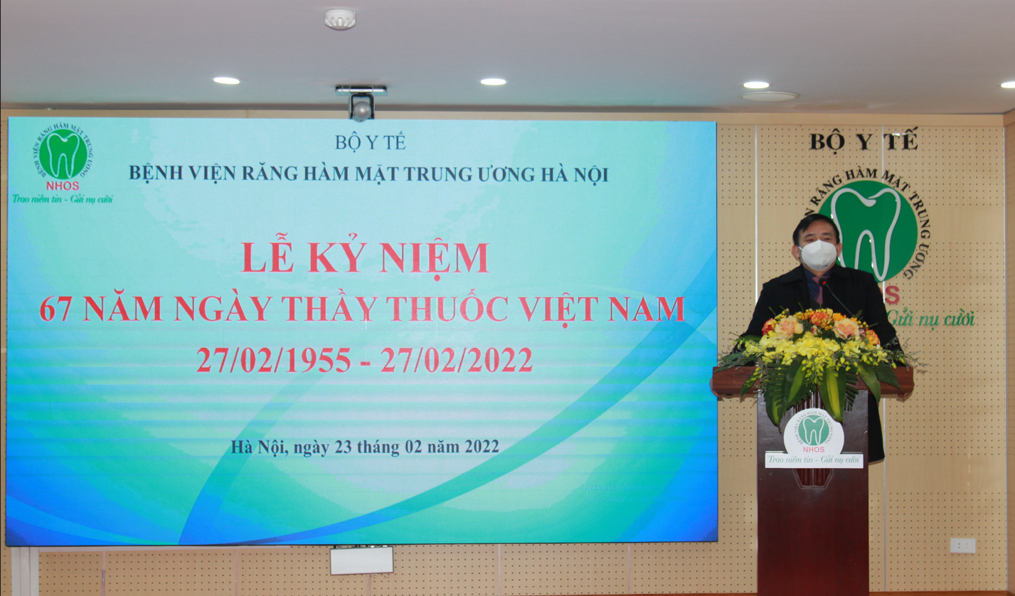 Vụ trưởng Vụ TT&TĐKT Bộ Y tế Nguyễn Đình Anh phát biểu tại lễ Kỷ niện