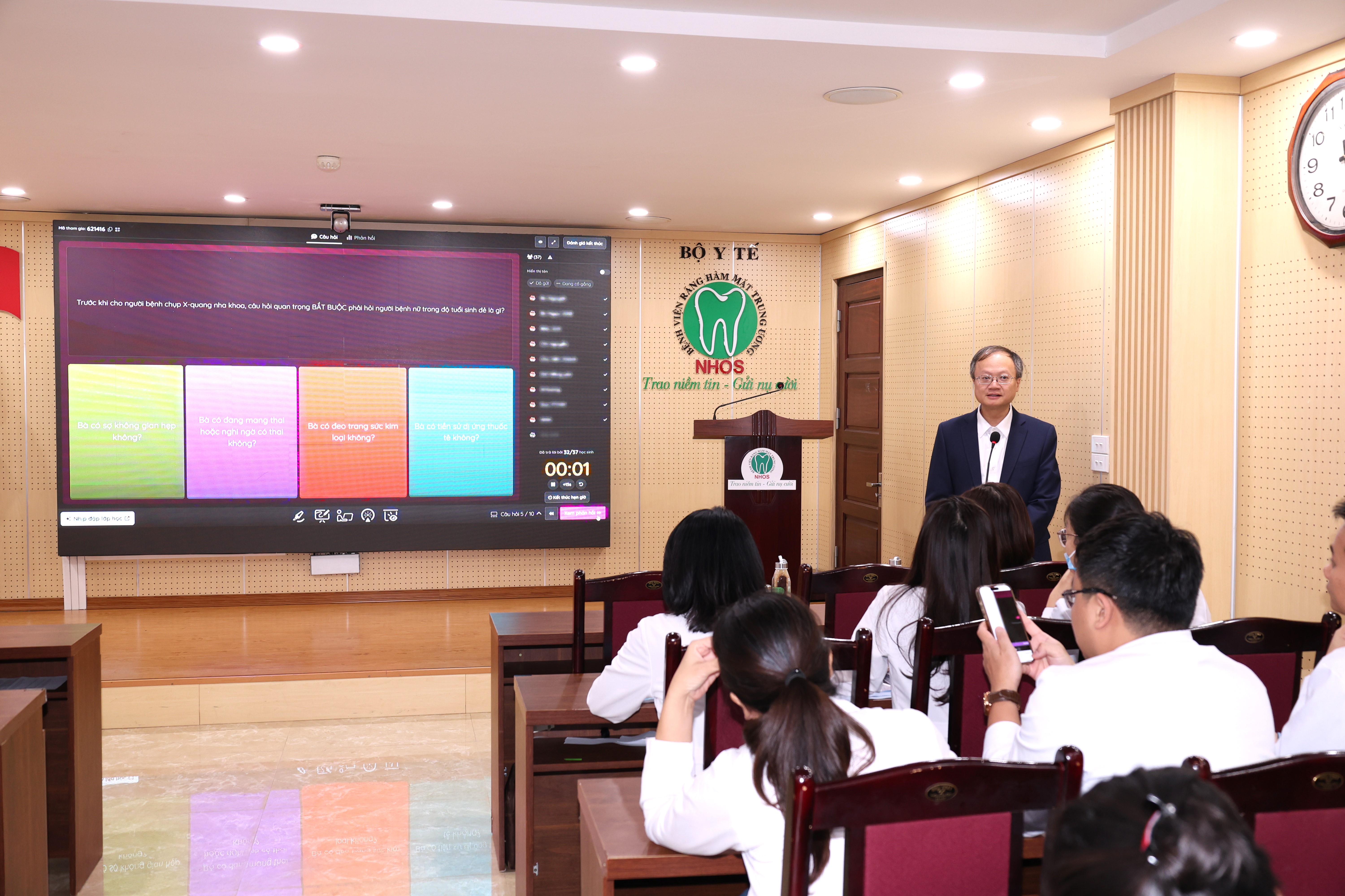 ThS.BS. Nguyễn Quốc Thái tập huấn an toàn người bệnh