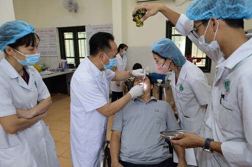 Bệnh viện Răng Hàm Mặt Trung ương Hà Nội khám tri ân thương bệnh binh và cựu chiến binh 